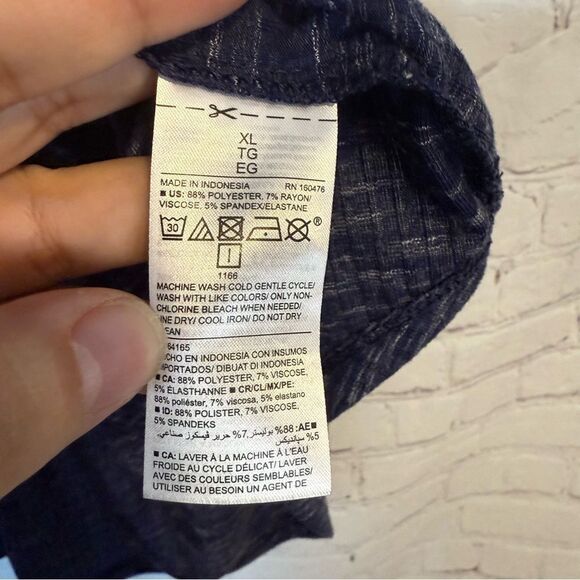 Old Navy Heathered Blue Tank Top Luxe - Picture 4 of 4